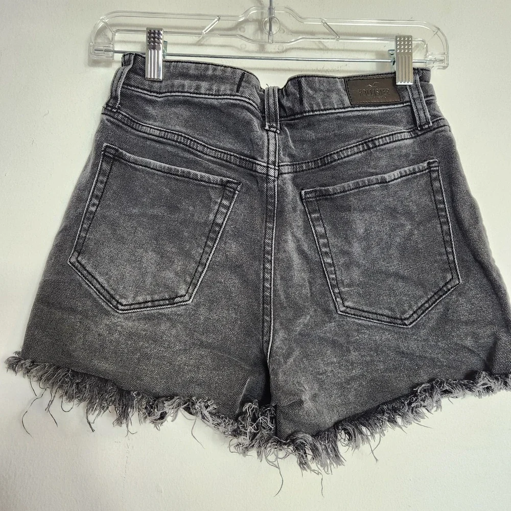 Hollister Mom Shorts Womens Sz 5 W27 Black Denim Ultra High Rise Frayed Cutoff
